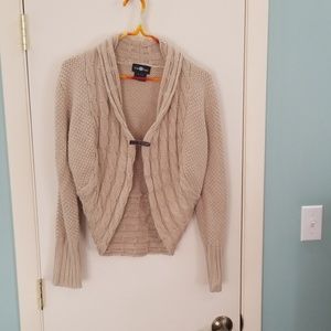 Cropped beige cardigan